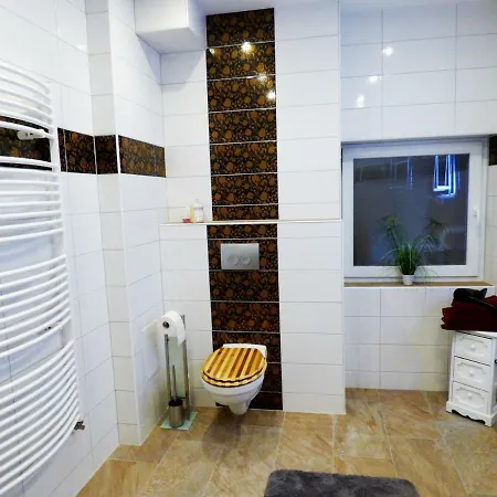 Relaxen Im Alten Winzerhaus Eg Apartmán Rech